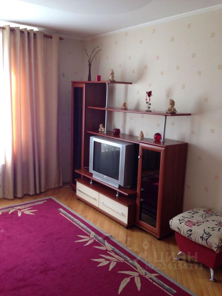 Сдам однокомнатную квартиру 40м² Партизанская ул., 40, Москва, ЗАО, р-н Кунцево м. Молодежная - база ЦИАН, объявление 226156271