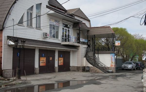 Отдельно стоящее здание на ул. Бажова, 67