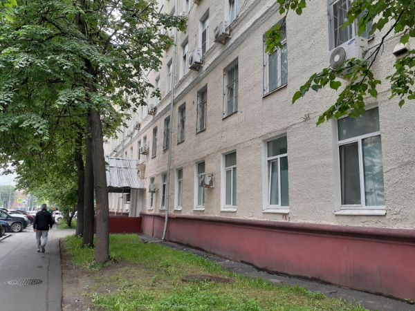 Административное здание на ул. Партизанская, 27