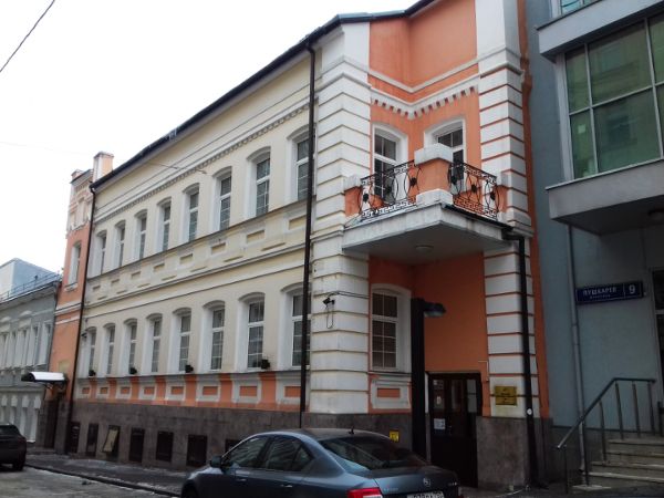 Офисное здание в Пушкарёвом переулке, 7
