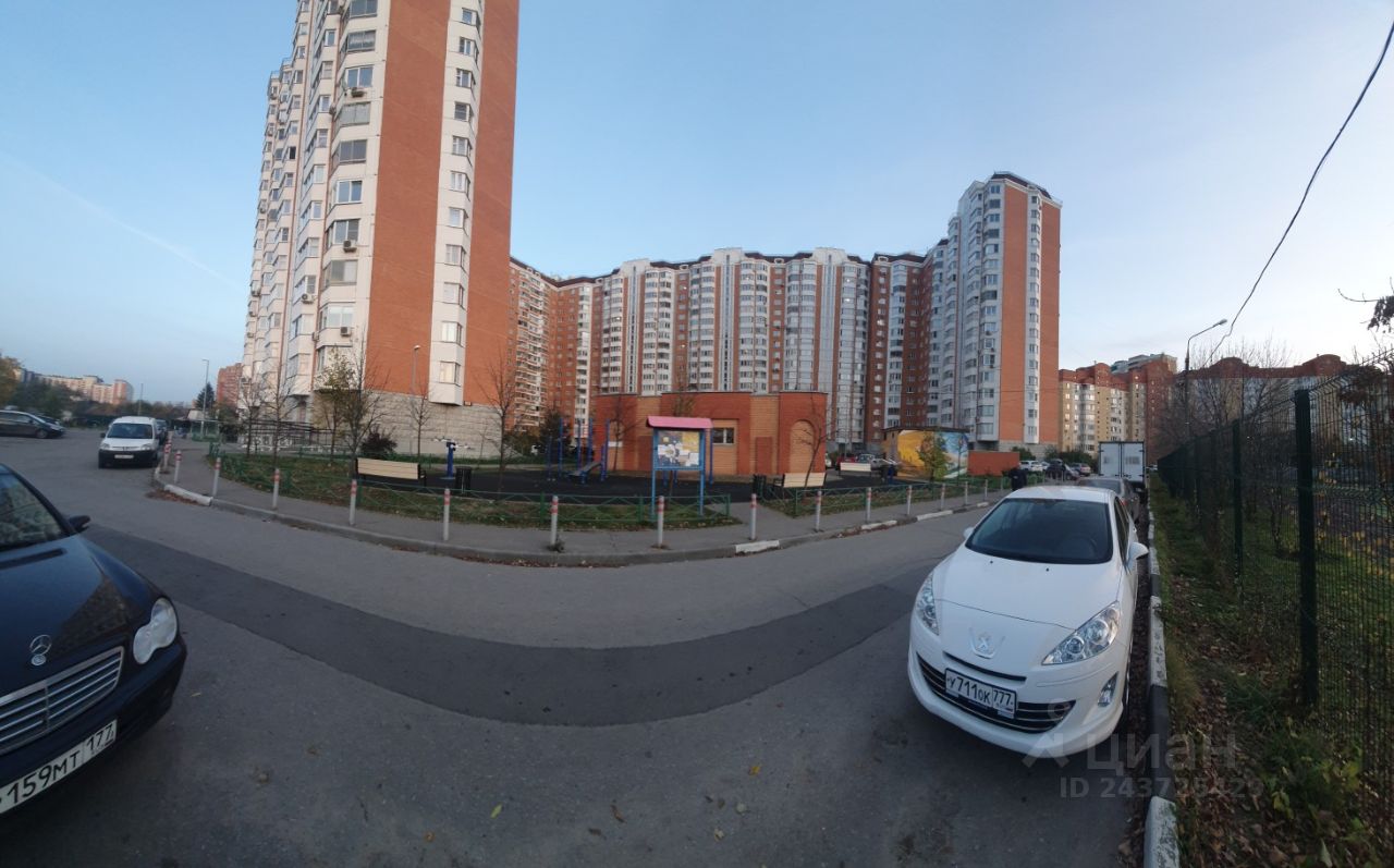 Продаю двухкомнатную квартиру 54м² ул. Садовая, 19, Московская область, Красногорск городской округ, Путилково деревня м. Сходненская - база ЦИАН, объявление 243725429