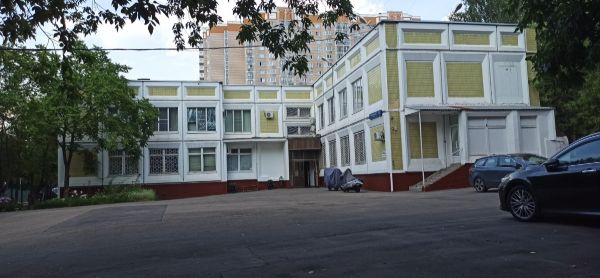 Административное здание на ул. Профсоюзная, 100А