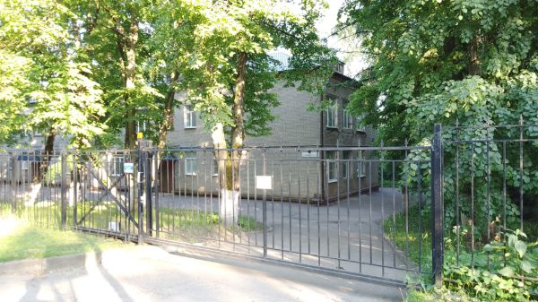 Отдельно стоящее здание на ул. Дзержинская, 16