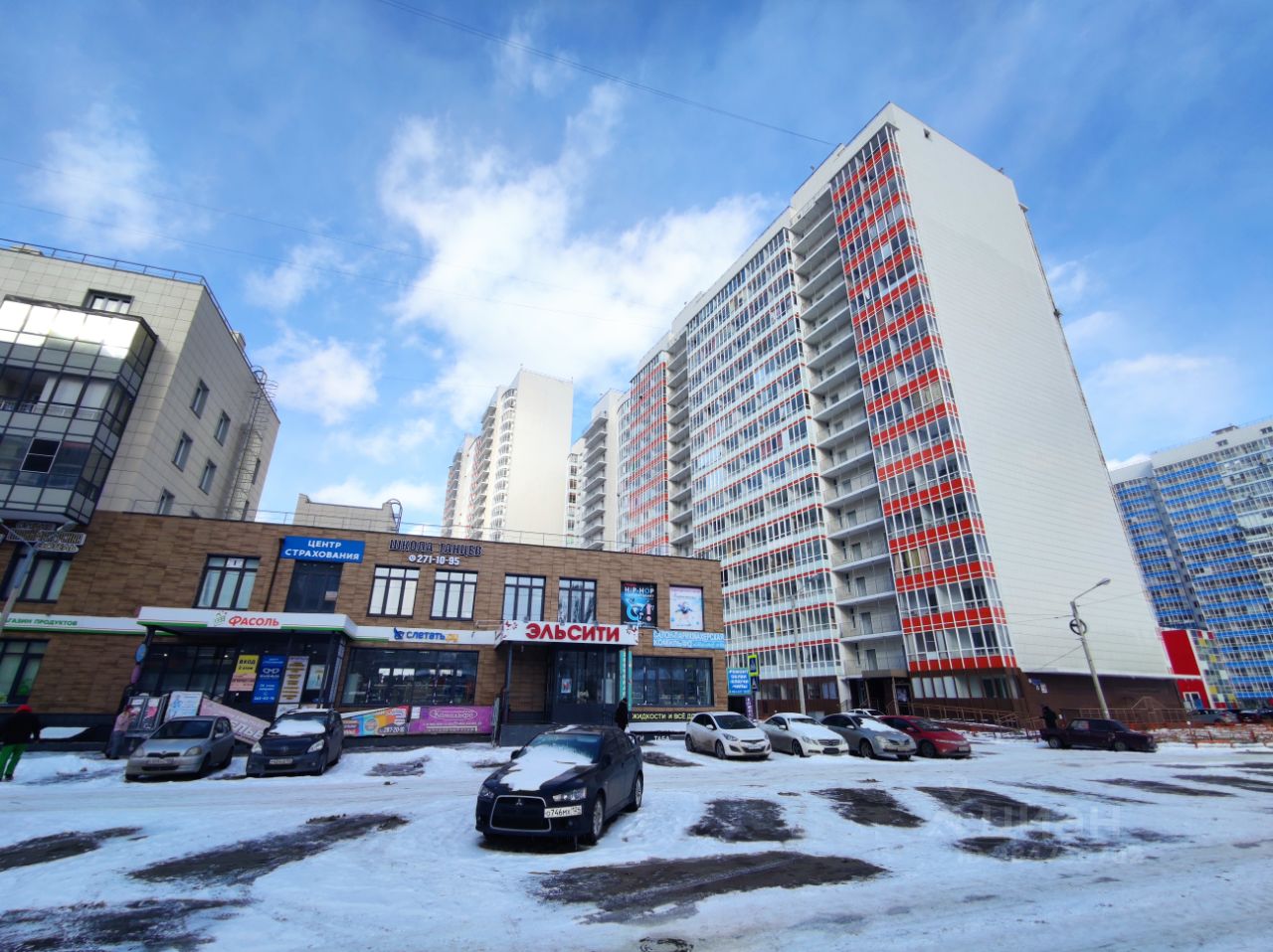 карамзина 14 красноярск. красноярск свердловский район улица карамзина. улица карамзина 11 дом. квартира красноярск белые росы карамзина вид из окна. карамзина 14.