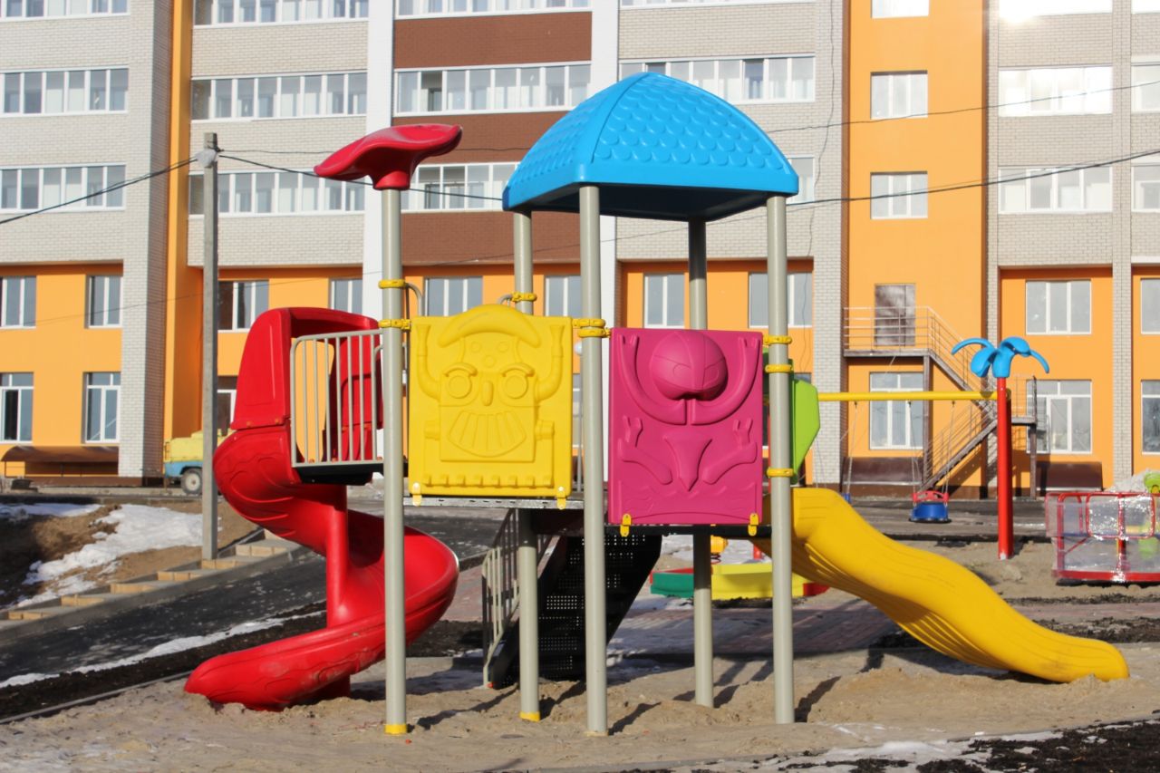 урай детская площадка гнездо. детский городок в санкт-петербурге. детские площадки во дворе. установленные игровые комплексы. игровой комплекс санкт петербург.