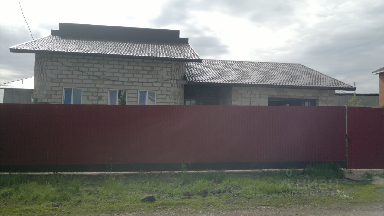 Купить коттедж 230м² пер. Школьный, Самарская область, Усть-Кинельский пгт - база ЦИАН, объявление 199657524