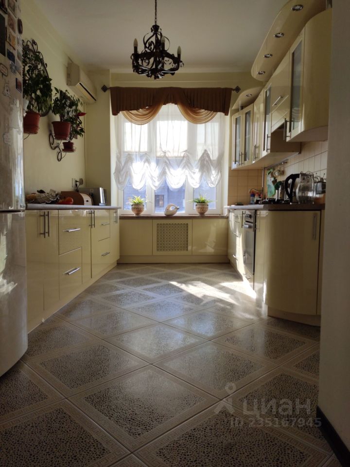 Купить трехкомнатную квартиру 117.7м² Пушкинская ул., 98А, Ростов-на-Дону, Ростовская область, р-н Кировский, мкр. Центр - база ЦИАН, объявление 235167945