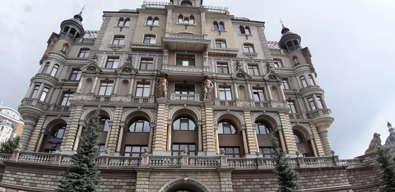 Снять двухкомнатную квартиру 100м² Федосеевская ул., 38, Казань, Татарстан респ., р-н Вахитовский, мкр. Центр м. Площадь Тукая - база ЦИАН, объявление 237771216