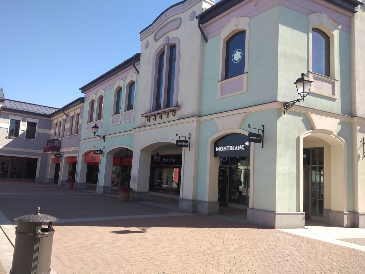 ТЦ Outlet Village Белая Дача (Аутлет Вилладж Белая Дача) (8с11) – аренда и  продажа торговых помещений в Торговом центре Outlet Village Белая Дача ( Аутлет Вилладж Белая Дача) (8с11), Московская область, Котельники,  Новорязанское