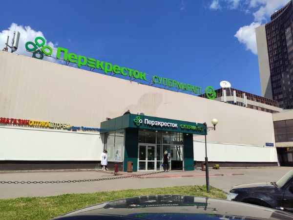 Торговый центр на Севастопольском проспекте, 28к2