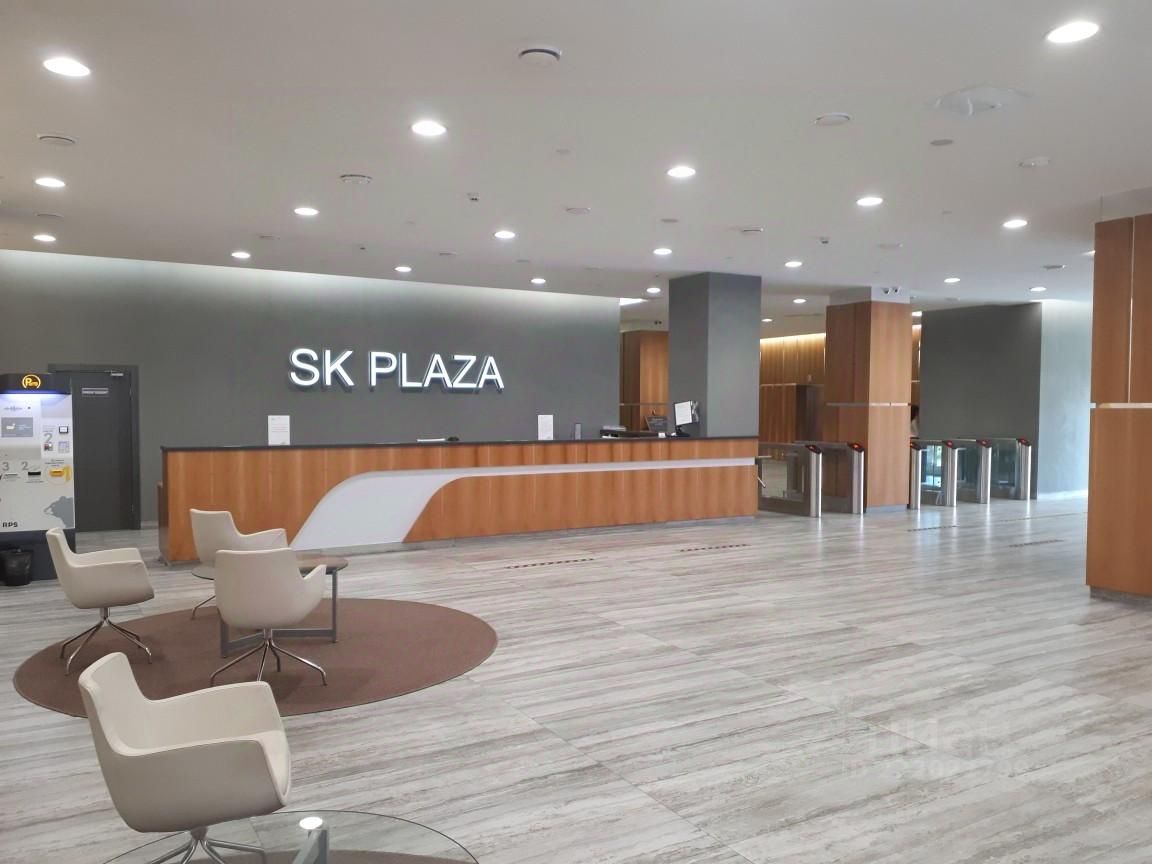 Офис 54.6 кв. м. в бизнес-центре «SK Plaza»