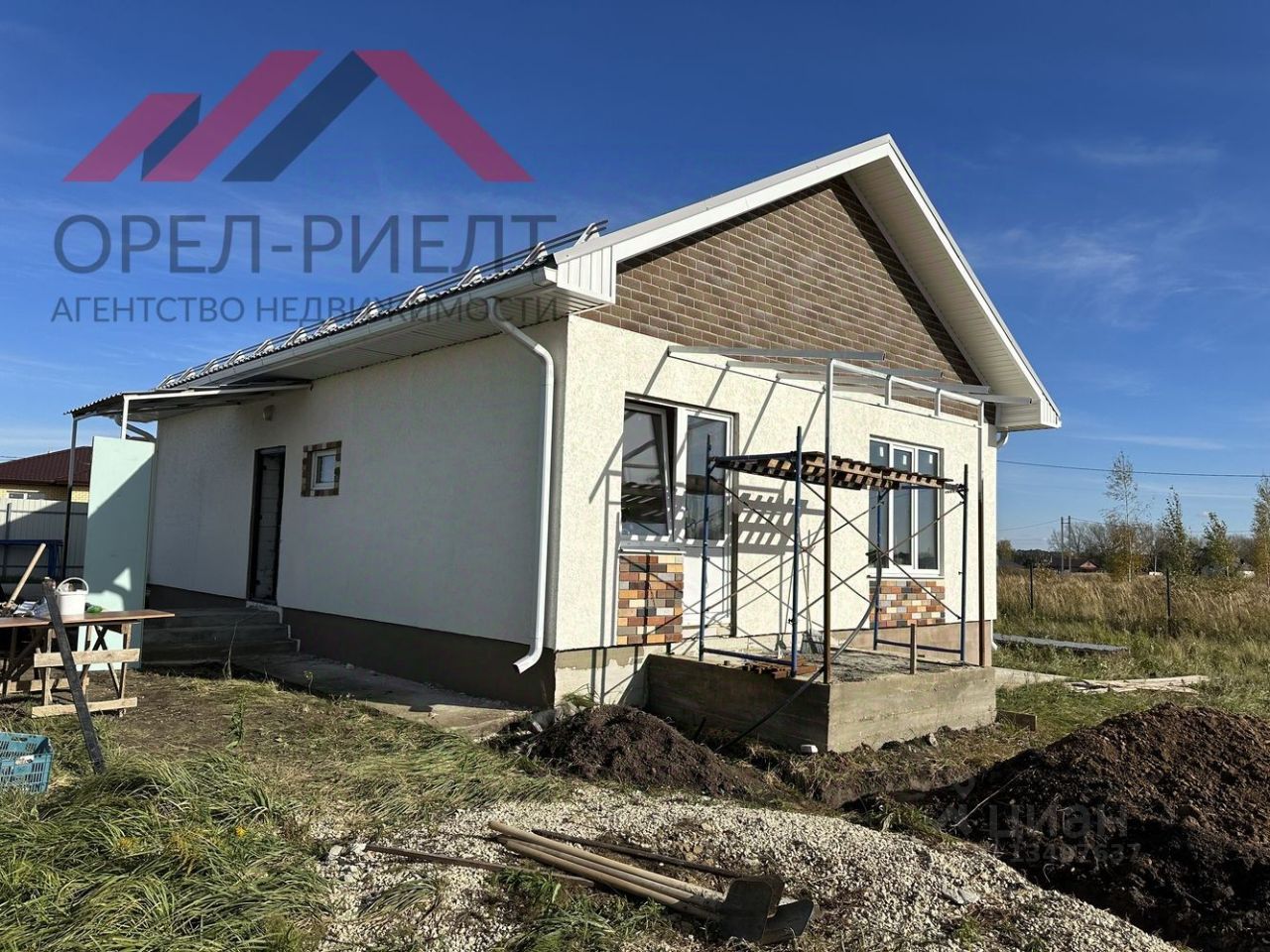 Купить дом в деревне в Орловской области для ПМЖ, продажа недорогих  коттеджей с пропиской в Орловской области. Найдено 45 объявлений.