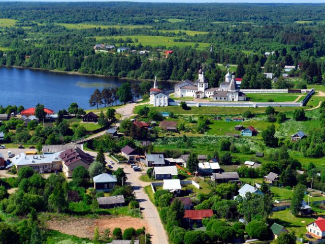 Дом с баней на берегу озера ферапонтово