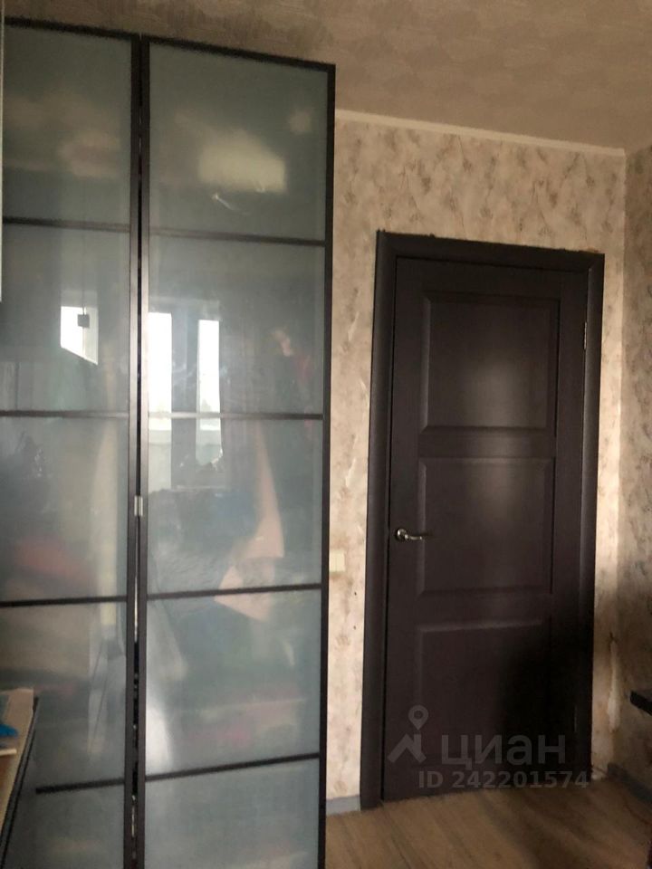 Купить трехкомнатную квартиру 61м² Новоясеневский просп., 5К1, Москва, ЮЗАО, р-н Ясенево м. Ясенево - база ЦИАН, объявление 242201574