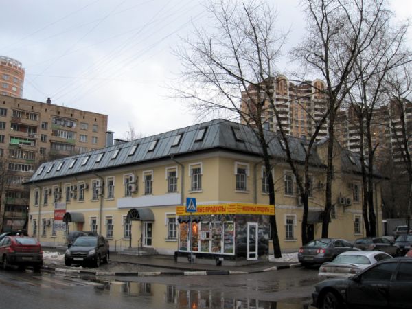 Отдельно стоящее здание на ул. Новорогожская, 32с1