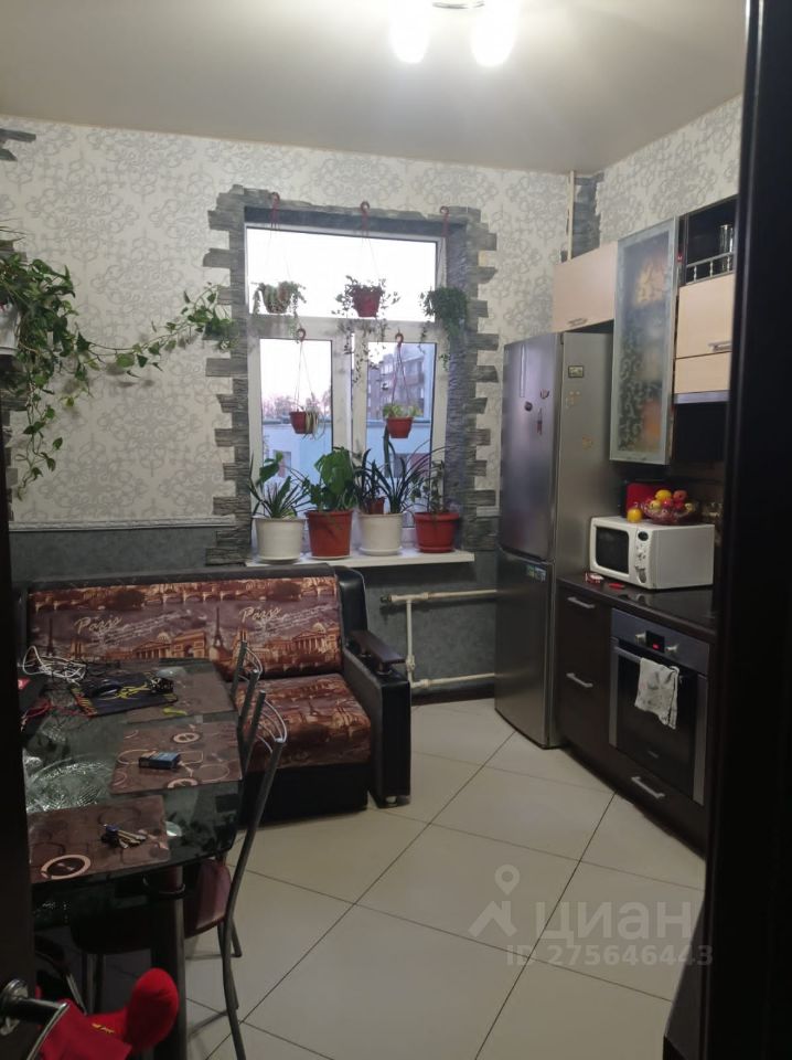 Продаю двухкомнатную квартиру 65м² Ленинградская область, Ломоносовский ...