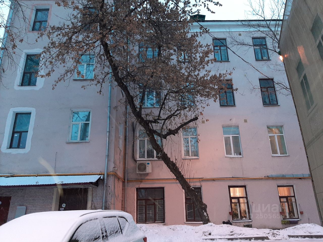 Продажа комнаты 78м² Кремлевская наб., 1/9С9, Москва, ЦАО, р-н Хамовники м. Боровицкая - база ЦИАН, объявление 250565959