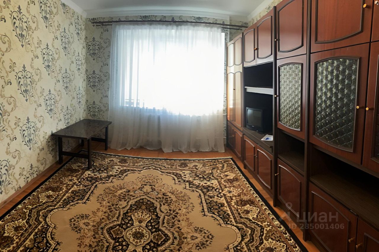 Сдам трехкомнатную квартиру 65м² ул. Малиновского, 72/2, Ростов-на-Дону ...