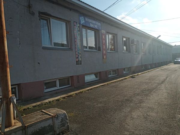 Офисное здание на ул. Новаторов, 5