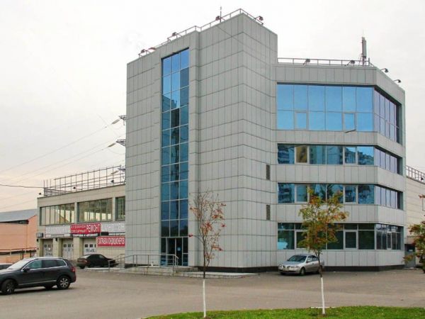 Торгово-офисный комплекс на ул. Привольная, 8