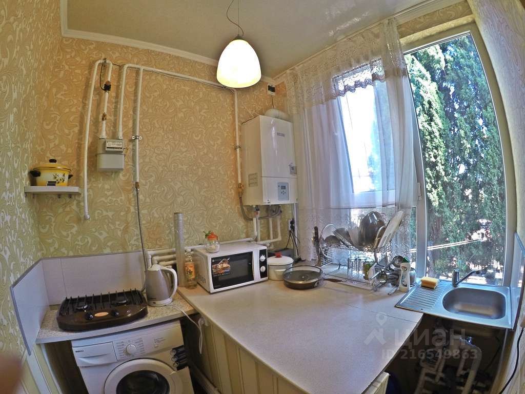 Продаю двухкомнатную квартиру 40м² ул. Котельникова, 13, Ялта, Крым респ. - база ЦИАН, объявление 216549863