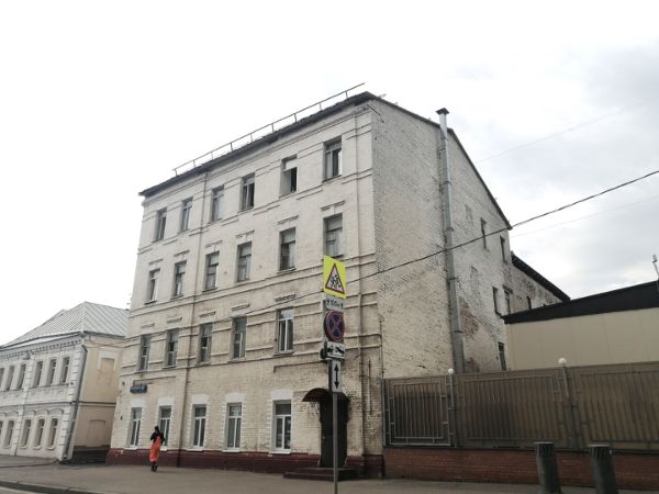 Отдельно стоящее здание на ул. Ольховская, 47с2
