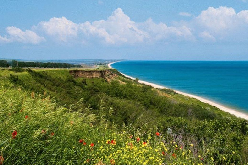 Азовское море краснодарский. Краснодарский край Темрюкский район станица Тамань. Таманский полуостров полуострова. Темрюк Таманский полуостров. Тамань Краснодарский край море.