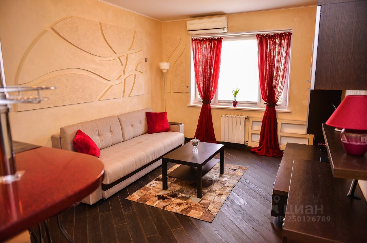 Аренда трехкомнатных апартаментов 100м² бул. Подмосковный, 11, Красногорск, Московская область, мкр. Павшинская пойма м. Мякинино - база ЦИАН, объявление 250126789