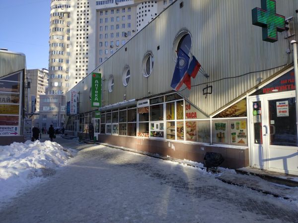 Торговый центр на ул. 50-летия ВЛКСМ, 6Г