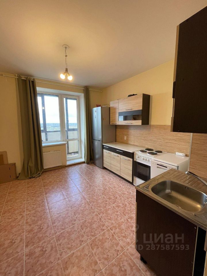 Купить однокомнатную квартиру 41.7м² ул. Арсенальная, 7, Ленинградская ...