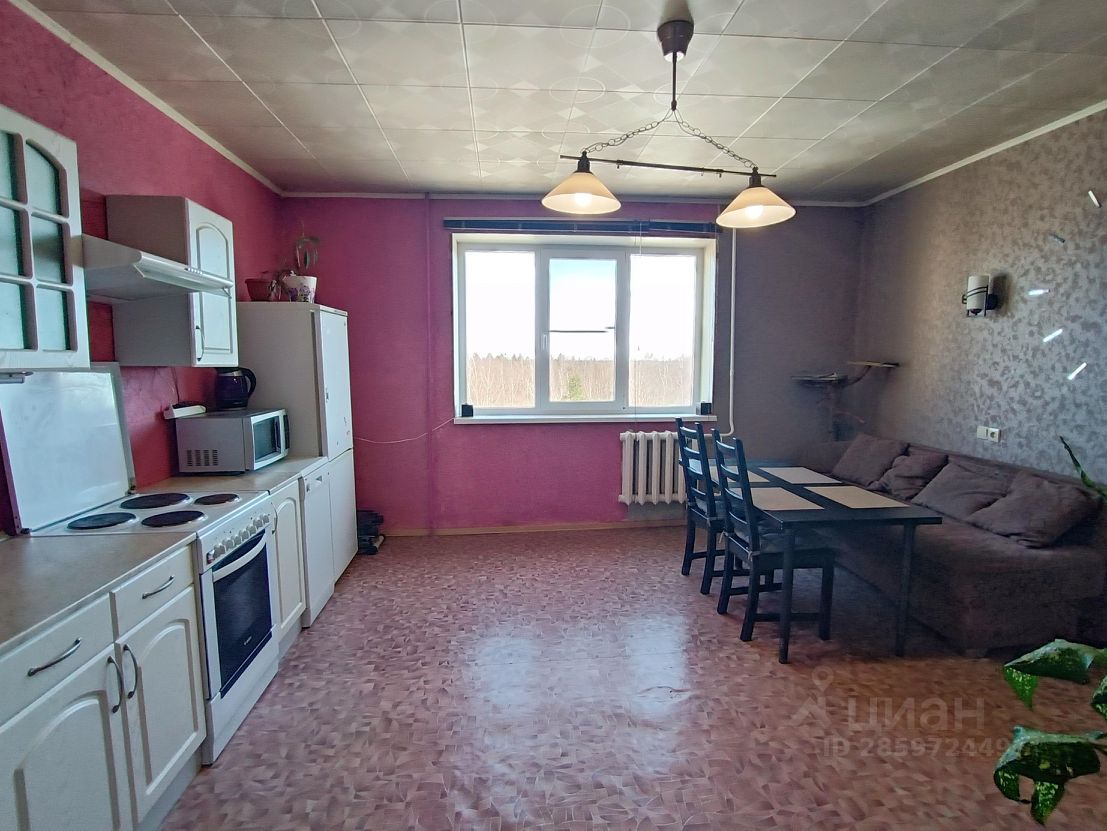 Продаю трехкомнатную квартиру 67.8м² ул. Капральская, 19, Ленинградская ...