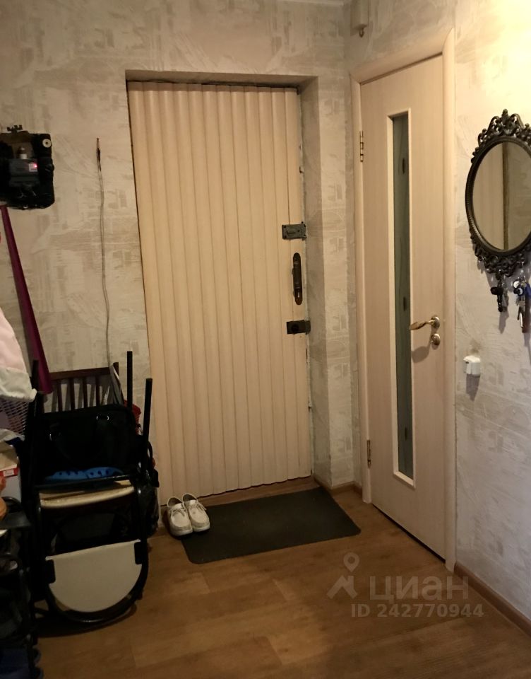 Купить трехкомнатную квартиру 48м² ул. Академика И.Н. Блохиной, 5, Нижний Новгород, Нижегородская область, р-н Нижегородский, мкр. Центр м. Горьковская - база ЦИАН, объявление 242770944