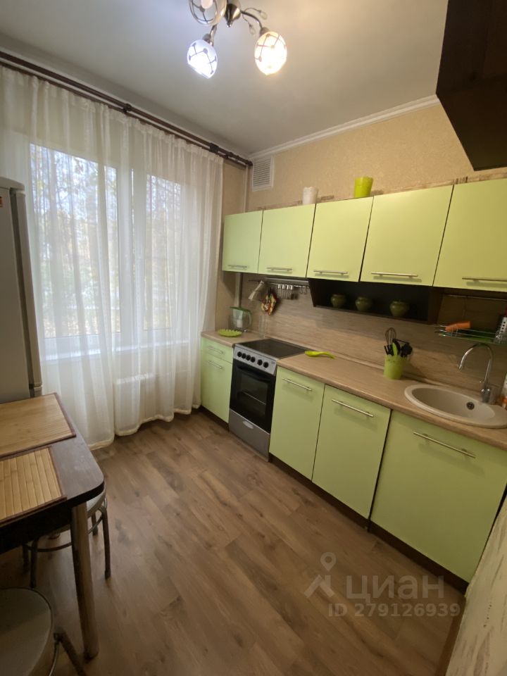 Снять однокомнатную квартиру 36м² Днепропетровская ул., 37К2, Москва ...