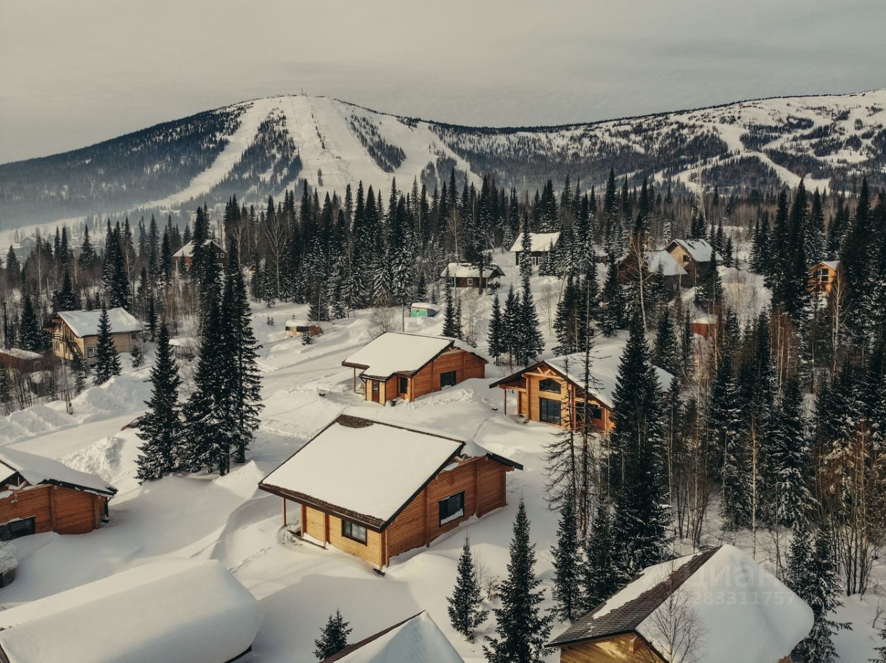 Шерегеш ул строителей. Гштаад Швейцария. Ливиньо. Ливиньо Италия. Gstaad, Швейцария зеркальный дом.