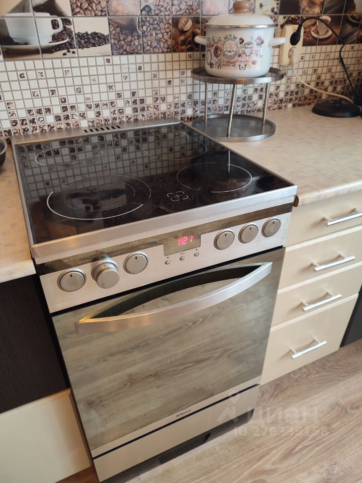 Снять двухкомнатную квартиру 67м² Восточная ул., 8, Кириши ...