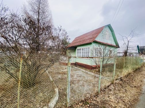 На крыше городских домов радио версия