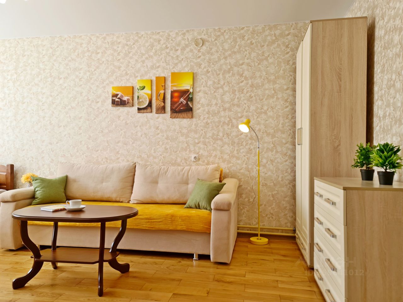 Ульяновск. Ульяновск снять однокомнатную квартиру в ленинском. Арендовать квартиру в ульяновске. Ефремова 111 ульяновск. Ульяновск квартира.