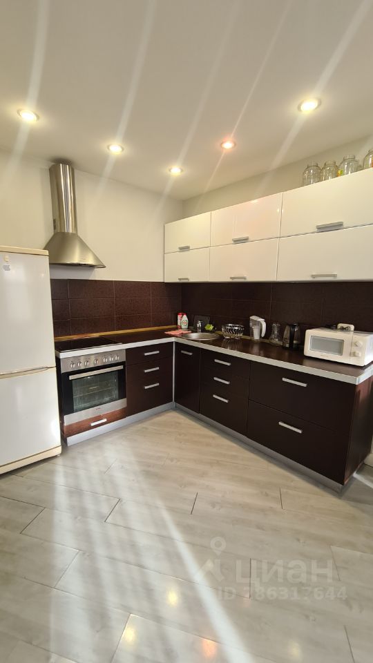 Сдам трехкомнатную квартиру 100м² ул. Лермонтова, 63А, Иркутск ...