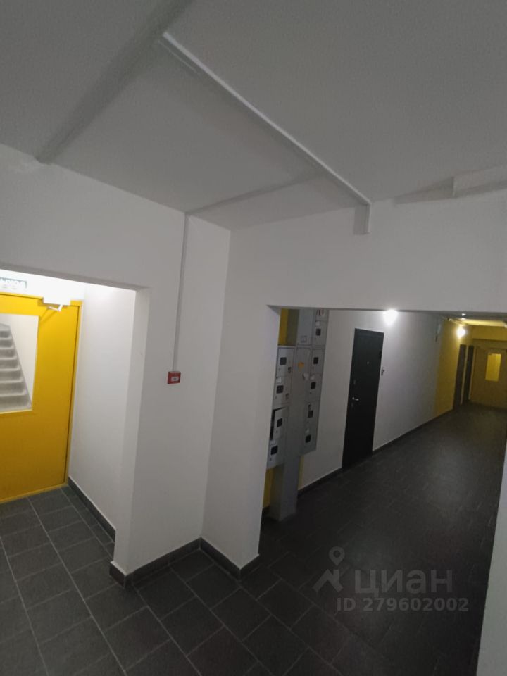 Продажа четырехкомнатной квартиры 100м² проезд Сургутский, 1к1 ...