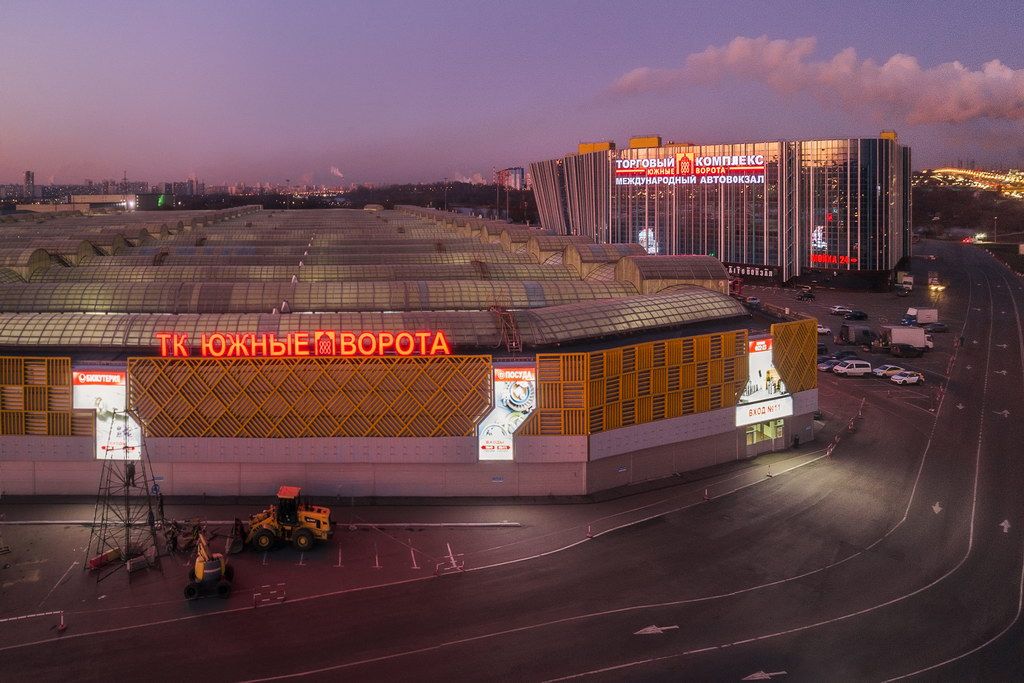 Торговый центр на юге москвы. Южные ворота Москва. Южные ворота рынок. Южные ворота Курск. Парк Хаус Братеево.