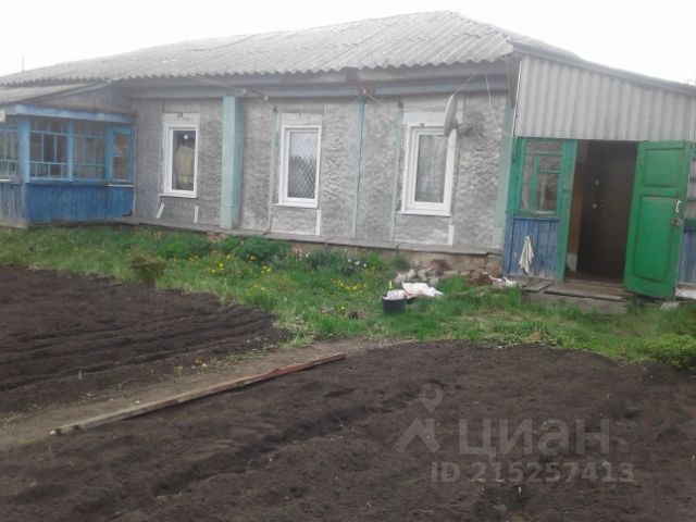  дом с газом в рабочем поселке Земетчино Пензенской области .
