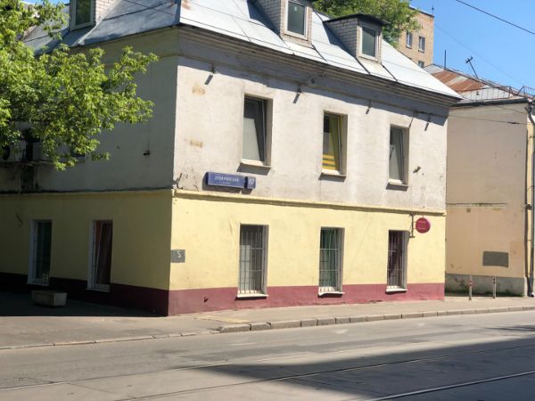 Отдельно стоящее здание на ул. Дубининская, 67к1