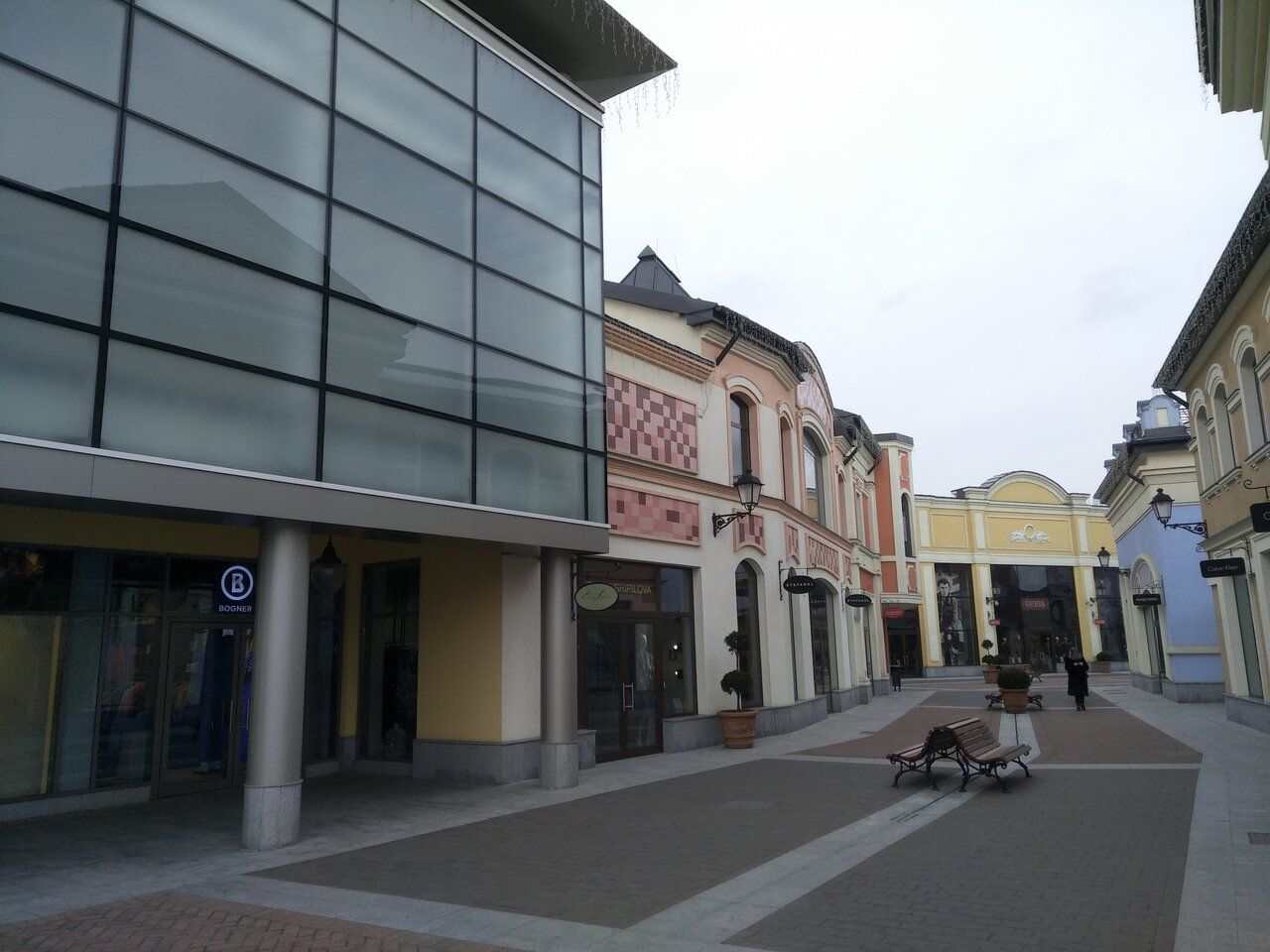 Аутлет Белая Дача (Outlet Village Belaya Dacha)