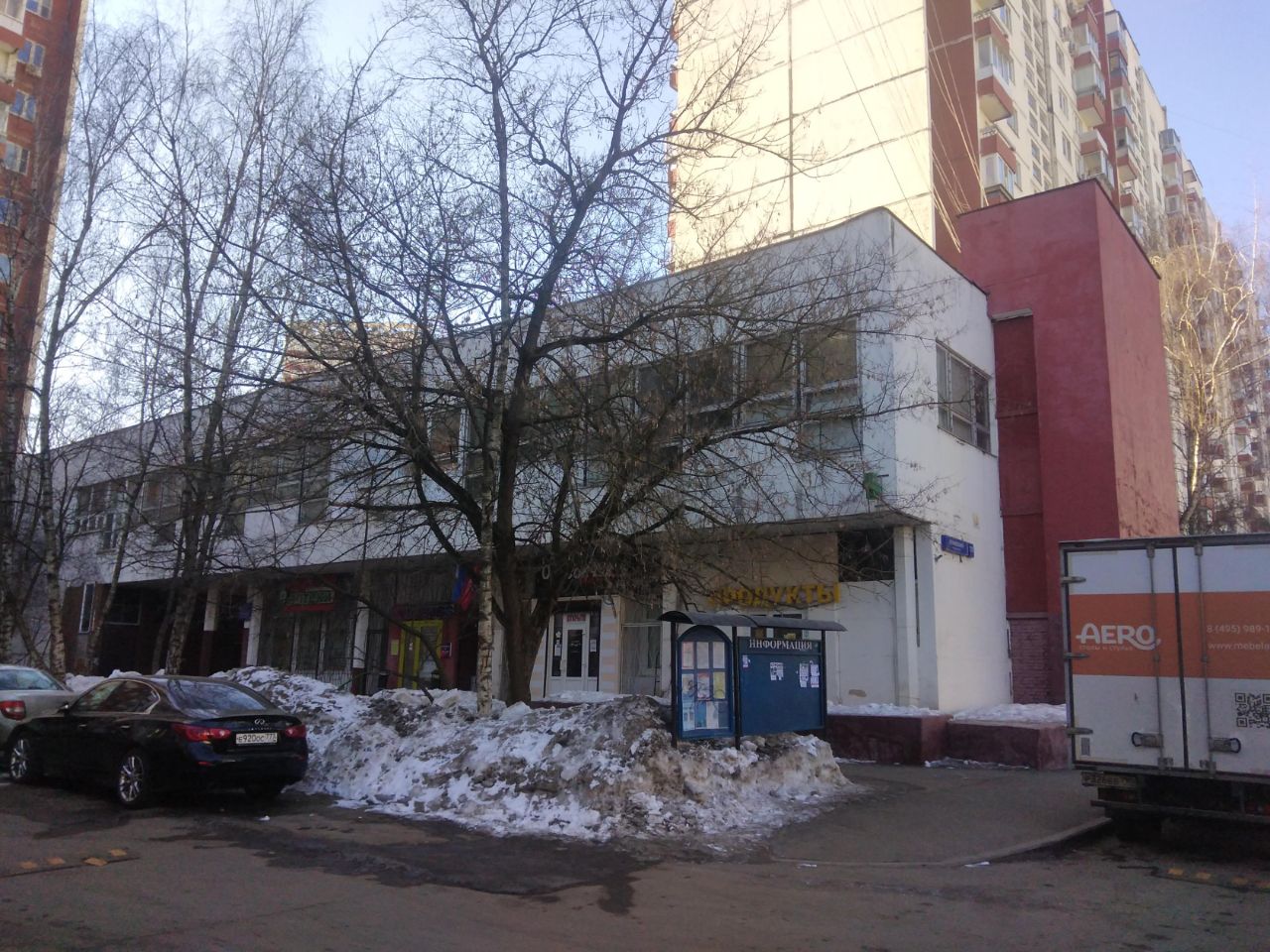 Торговом центре на Ленинском проспекте, 129к2