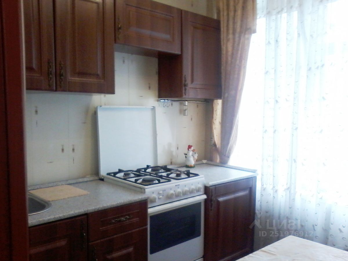 Снять однокомнатную квартиру 37м² Окская ул., 38, Москва, ЮВАО, р-н Кузьминки м. Кузьминки - база ЦИАН, объявление 251976912