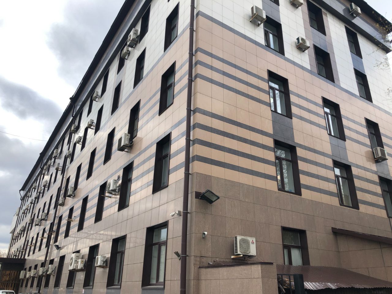 продажа помещений в БЦ на ул. Большая Академическая, 5