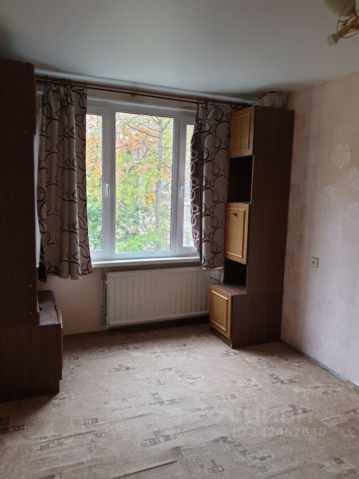 Купить трехкомнатную квартиру 41.8м² Дачный просп., 9К5, Санкт-Петербург, р-н Кировский, Дачное м. Проспект Ветеранов - база ЦИАН, объявление 242487030