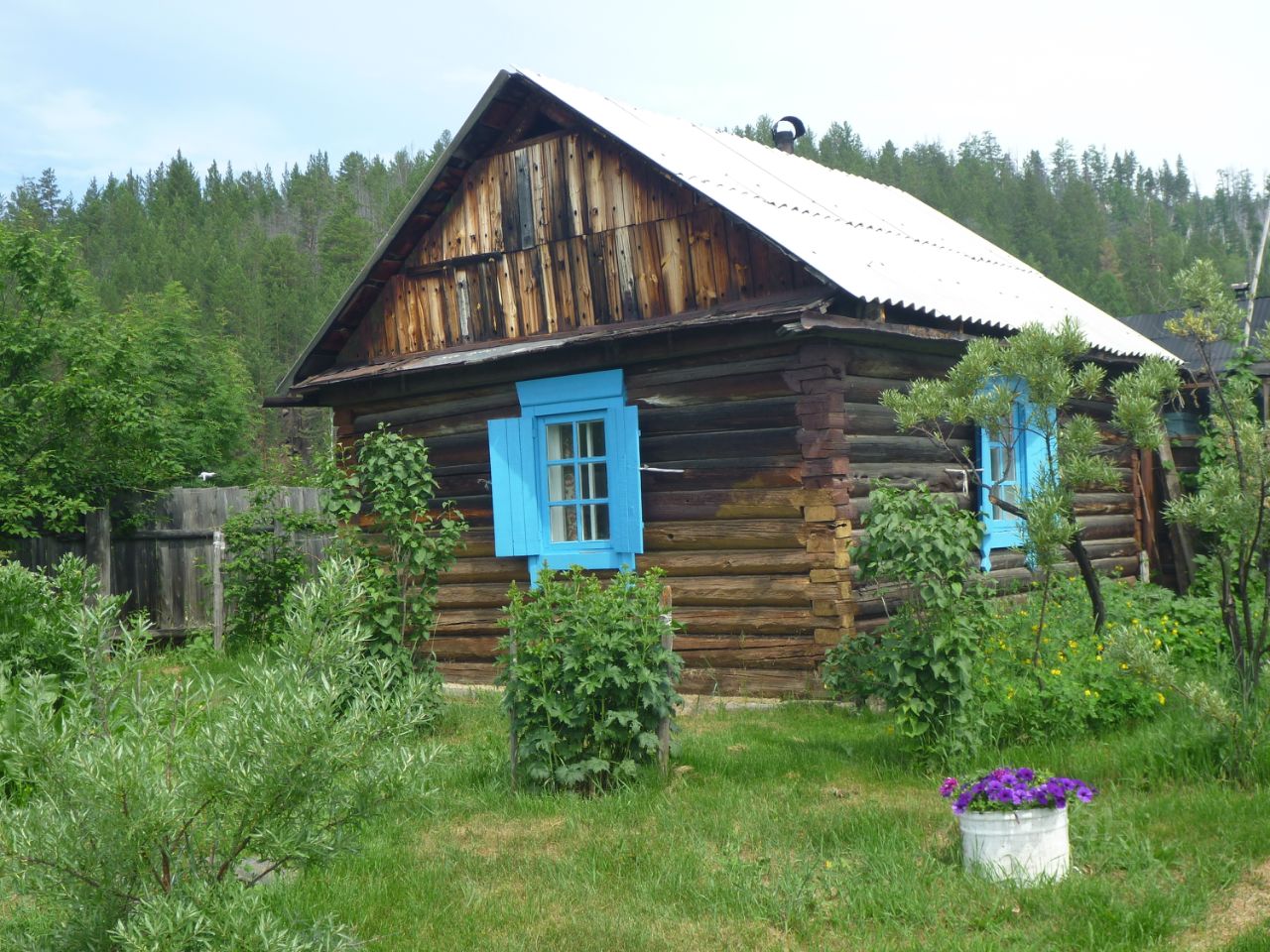 Дом бурятия. Хаим Прибайкальский район. Хаим Улан-Удэ. Гремячинск Прибайкальский район Бурятия. Деревня Хаим Бурятия.