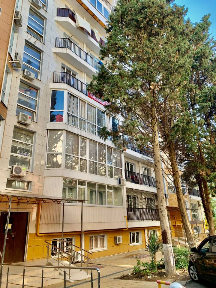 купить квартиру в сочи возрождения 17/1. возрождения 17/1 сочи. бытха возрождения 19. возрождения 17. возрождение 17 сочи.