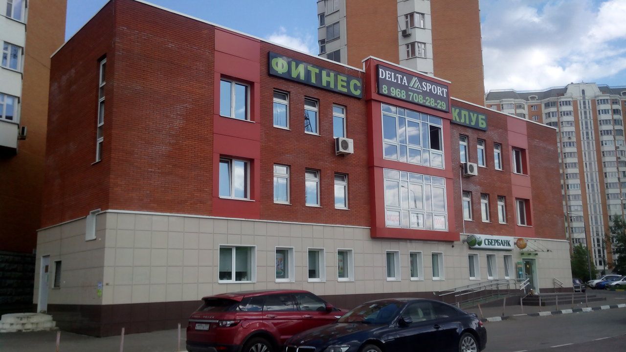 Торговом центре на ул. имени Зверева, 6А